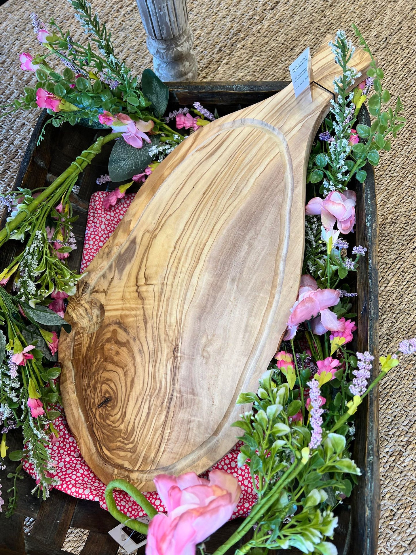 Olive Wood Carving Board with Groove with Handle